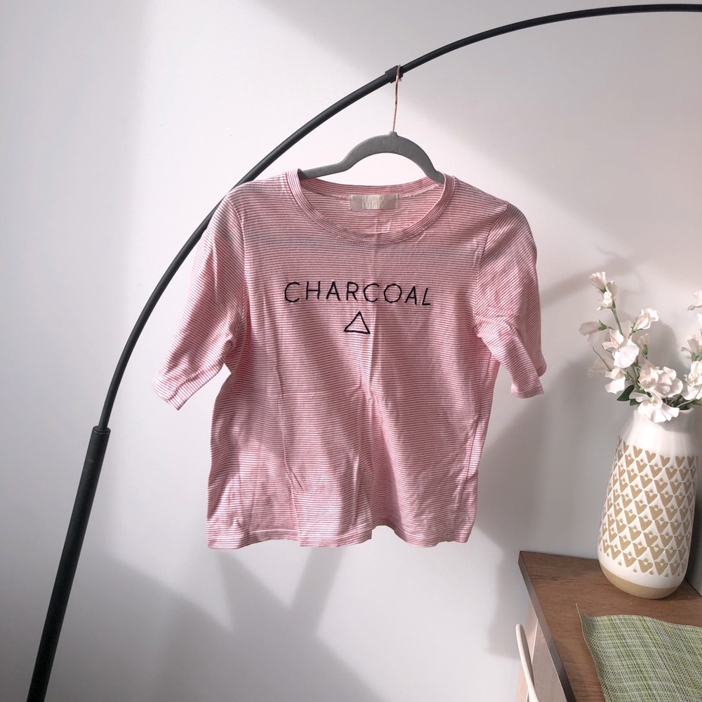 Charcoal letter short sleeve tee